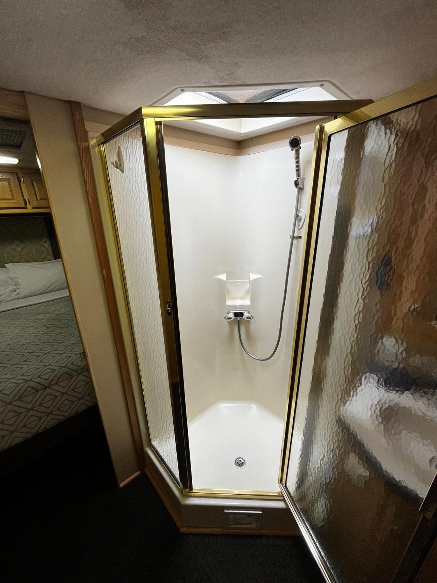 Remodeled And Comfortable Rv - Free Parking Майами Экстерьер фото